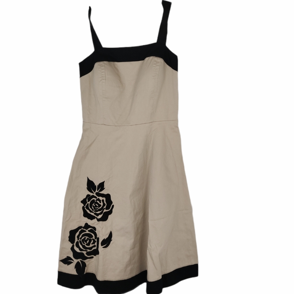Kim Rogers Sleeveless Flower Stitch Dress